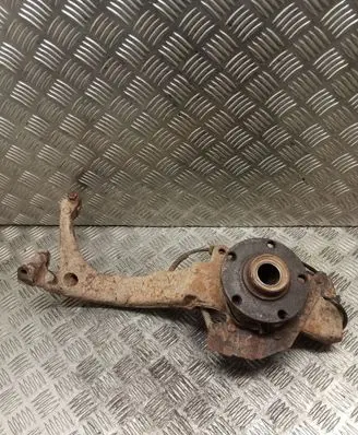 Volkswagen PASSAT B5 Front wheel hub