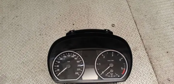 BMW 1 E81 E87 Speedometer (instrument cluster) 6947136 102495213 100027928