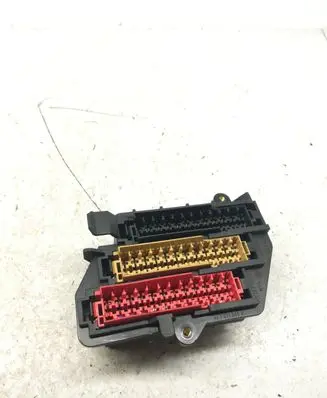 Audi A6 S6 C6 4F Fuse module 4F2971845