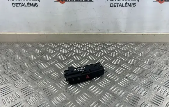 Opel Zafira C Hazard light switch 20934759