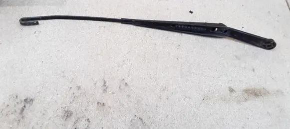Opel Zafira A Front wiper blade arm 90582558