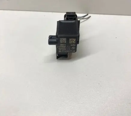BMW X3 F25 Airbag deployment crash/impact sensor 6577922417 08571 9224177