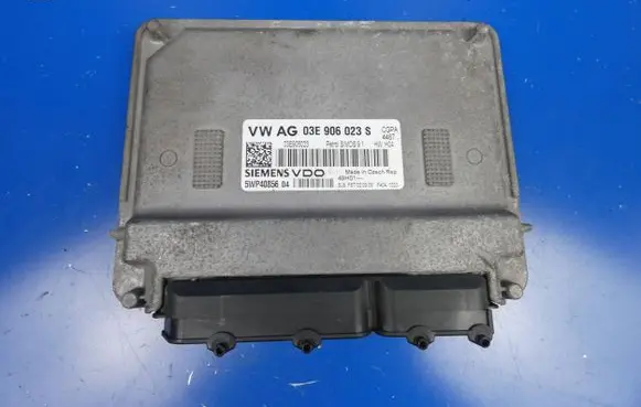 Skoda Roomster (5J) Engine control unit/module 03E906023S 03E906023 5WP4085604