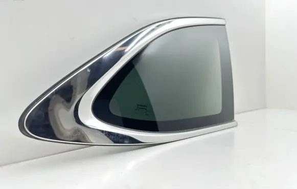 Subaru Outback (BT) Rear side window