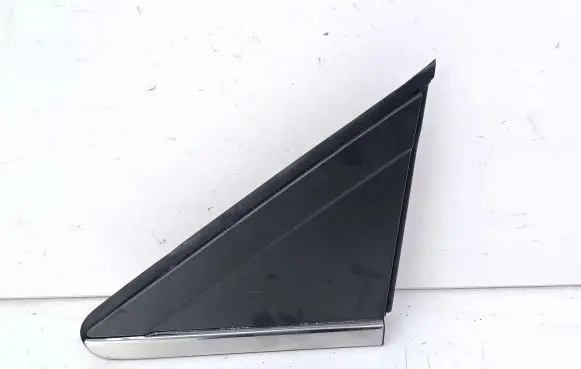 Chrysler Town u0026 Country V Fender end trim 1BE43TRMAA