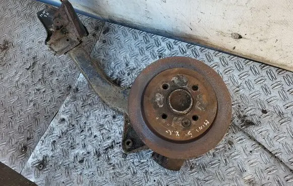 Mini One - Cooper R50 - 53 Rear wheel hub