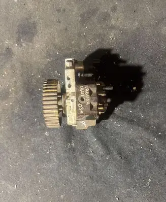 Renault Laguna II Fuel injection high pressure pump 0445010031 8200055072