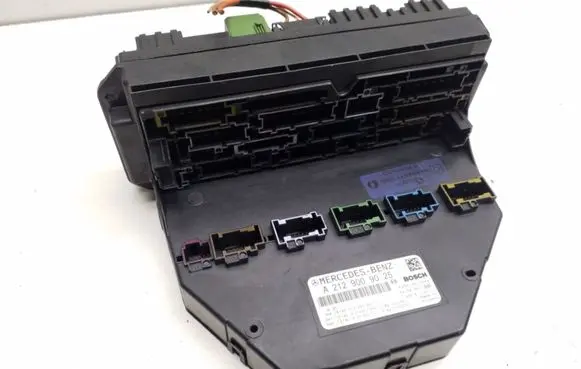 Mercedes-Benz E W212 SAM control unit A2129009025