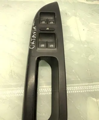 Skoda Octavia Mk2 (1Z) Electric window control switch 1Z2867172