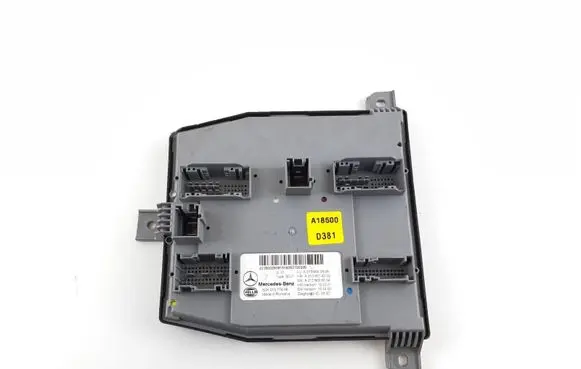 Mercedes-Benz E W213 SAM control unit A2139002808 A2139014203 A2139025004