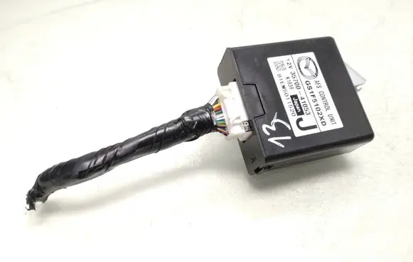 Mazda 6 Wing mirror control module GS1F5102XD 3570041053