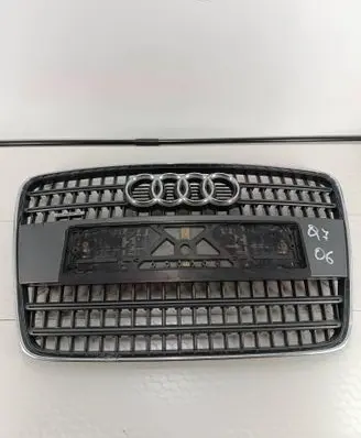 Audi Q7 4L Front bumper upper radiator grill 4L0853651
