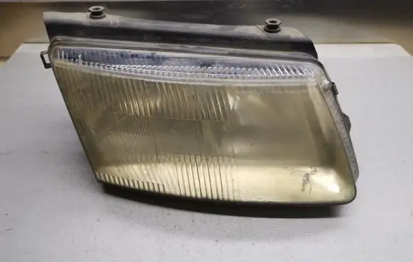 Volkswagen PASSAT B5 Headlight/headlamp
