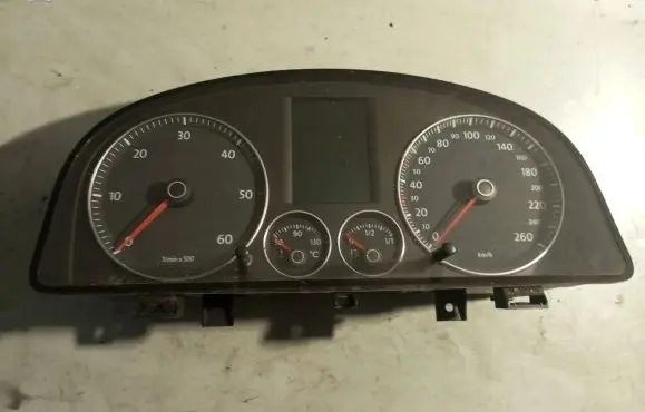 Volkswagen Touran I Speedometer (instrument cluster) 1T0920874A V0002000