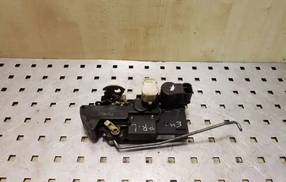 Opel Frontera B Front door lock 16637561 16634325