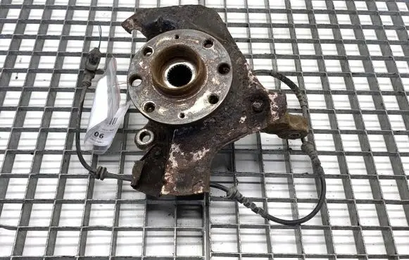 Opel Corsa D Front wheel hub spindle knuckle