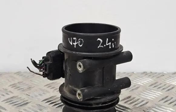 Volvo S70 V70 V70 XC Mass air flow meter 9202199 1974080040