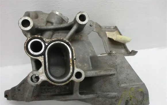 Volkswagen Amarok Other engine bay part