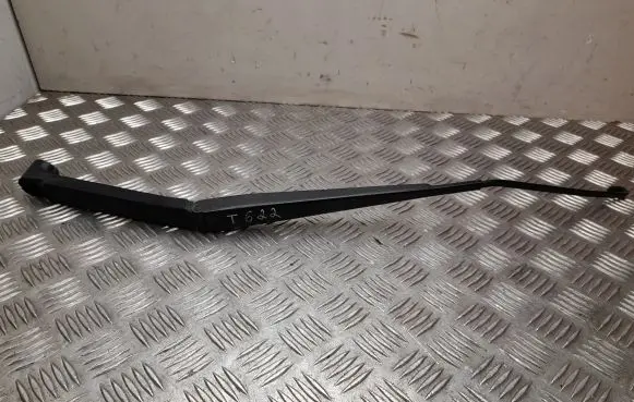 Nissan Leaf I (ZE0) Front wiper blade arm B302B3LA