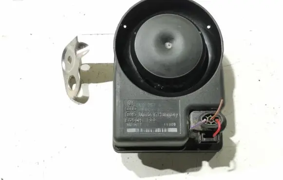 Audi A3 S3 8P Horn signal 1K0951605C