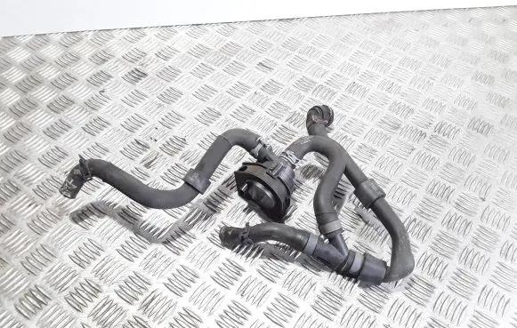 Volkswagen Golf VII Electric auxiliary coolant/water pump 5Q0965567 5Q0122051