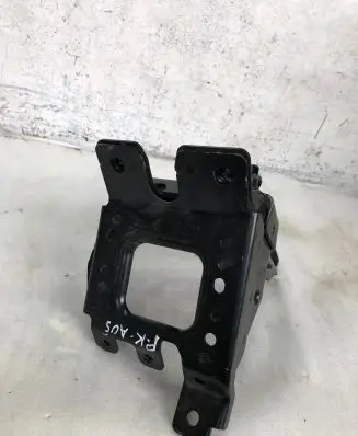 Nissan Juke II F16 Other engine bay part 671b44775r