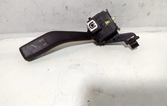 Skoda Octavia Mk2 (1Z) Indicator stalk 1K0953513E