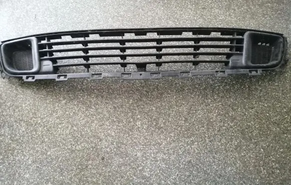 Citroen C5 Front bumper lower grill 9681052677