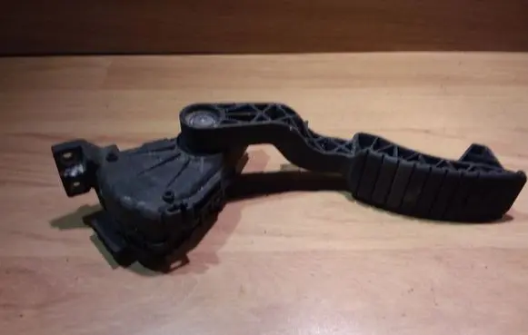 Renault Laguna II Accelerator throttle pedal 6PV00811900 8200002904