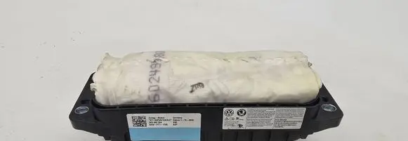 Volkswagen Golf VI Passenger airbag 5K0880204 BAMPT11705