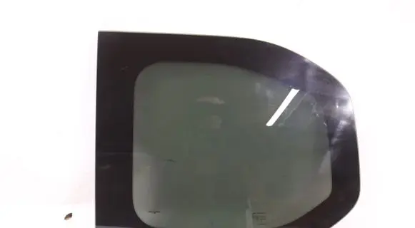 Opel Combo E Rear side window 5781890