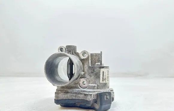 Nissan Qashqai Throttle valve 8200987453 321908651