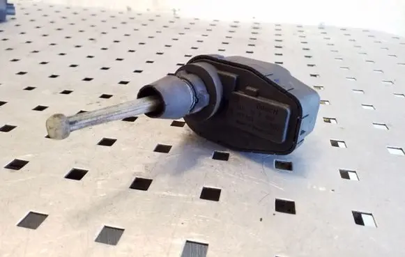 Opel Frontera A Headlight level adjustment motor 0307851328