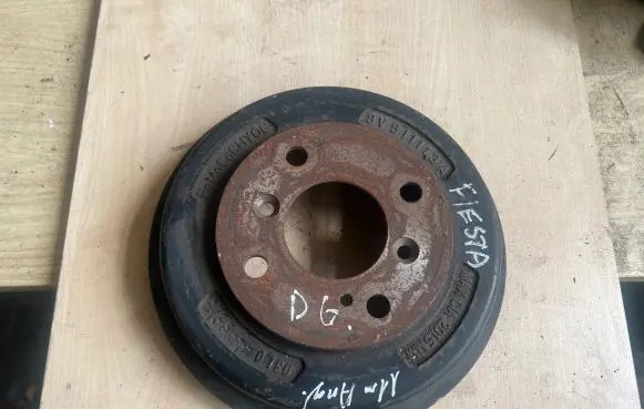 Ford Fiesta Drum brake (rear) 8V511113A