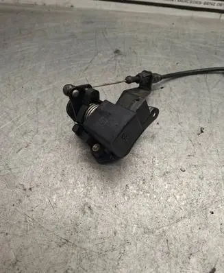 Mercedes-Benz E W210 Accelerator throttle pedal A0125423317