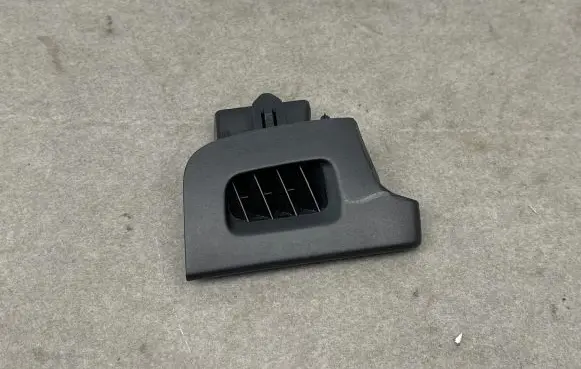 Toyota Prius (XW30) Dashboard side air vent grill/cover trim 5596147030