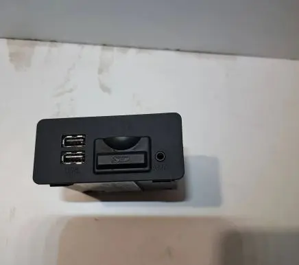 Mazda 3 II USB control unit BHP1669U0 904532410346 SMDM10352640744