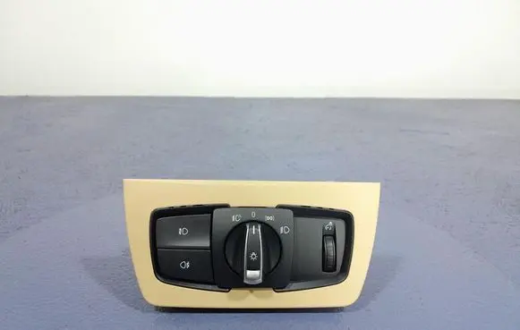 Light switch