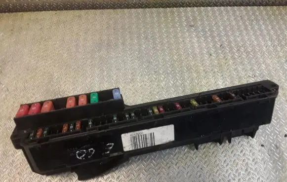 BMW 5 E60 E61 Fuse box set 6957330