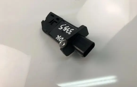 Volvo V60 Mass air flow meter 8V2112B579AA