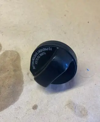 Volvo XC70 Fuel tank filler cap 