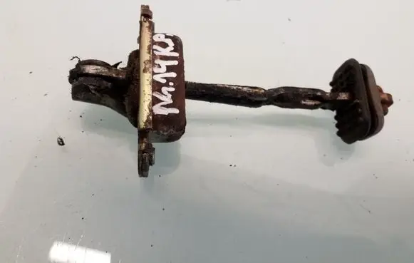 Honda CR-V Front door check strap stopper
