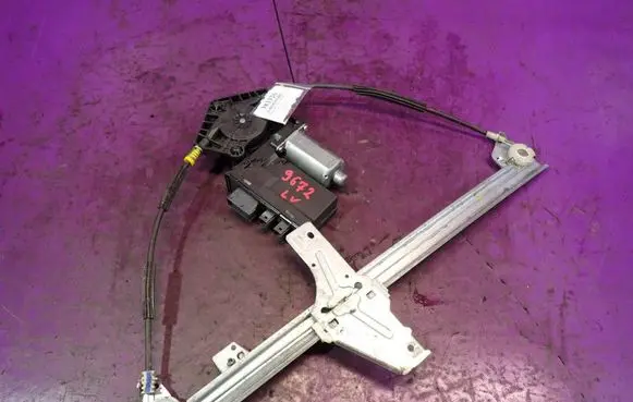 Peugeot 307 CC Front door window regulator with motor 