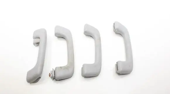 Hyundai i40 A set of handles for the ceiling 