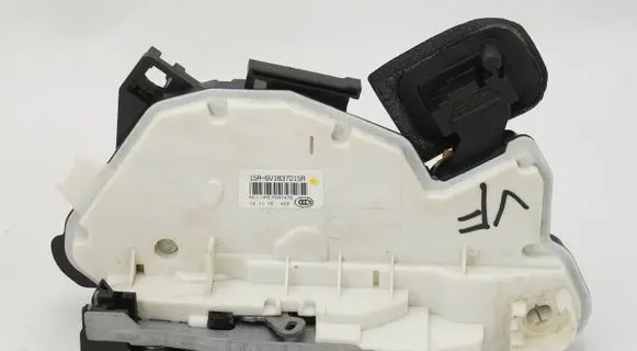 Skoda Fabia Mk3 (NJ) Front door lock 15A6V1837015A