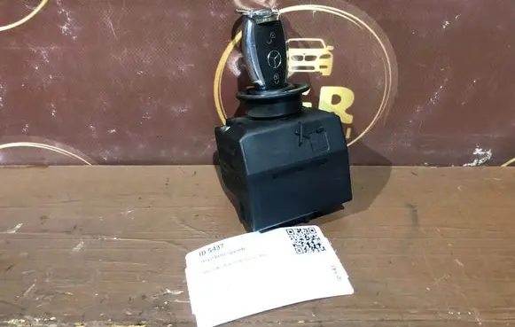 Mercedes-Benz E W211 Ignition lock 2115451008