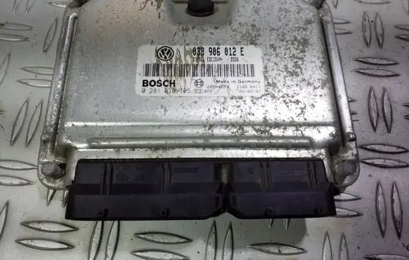 Skoda Octavia Mk1 (1U) Engine control unit/module 038906012E 0281010105 28SA4833