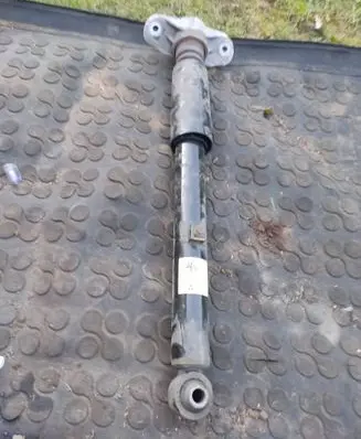 KIA Stinger Rear shock absorber/damper 55300 J5220