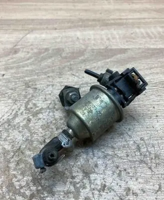 Audi 100 S4 C4 Valve vacuum 034906283