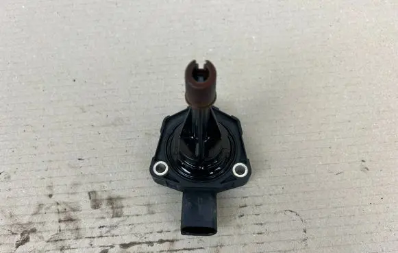 Audi A6 S6 C7 4G Oil level sensor 03C907660R 6PR01041804